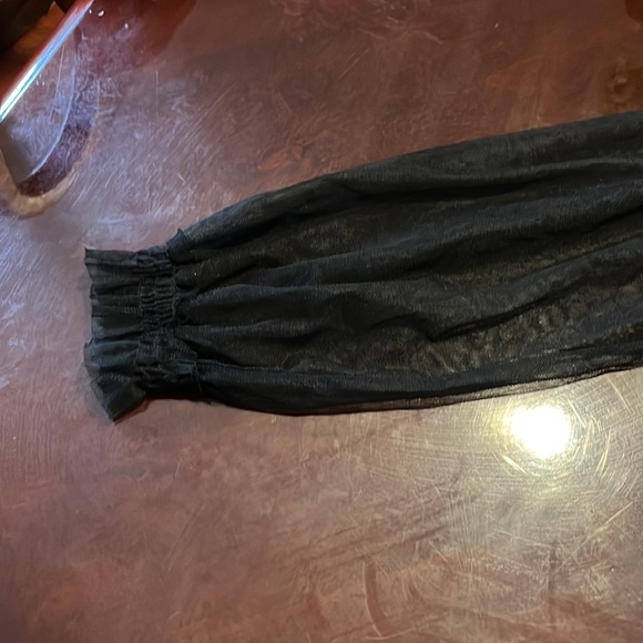 Gothic Black Lace Top - Picture 2 of 7